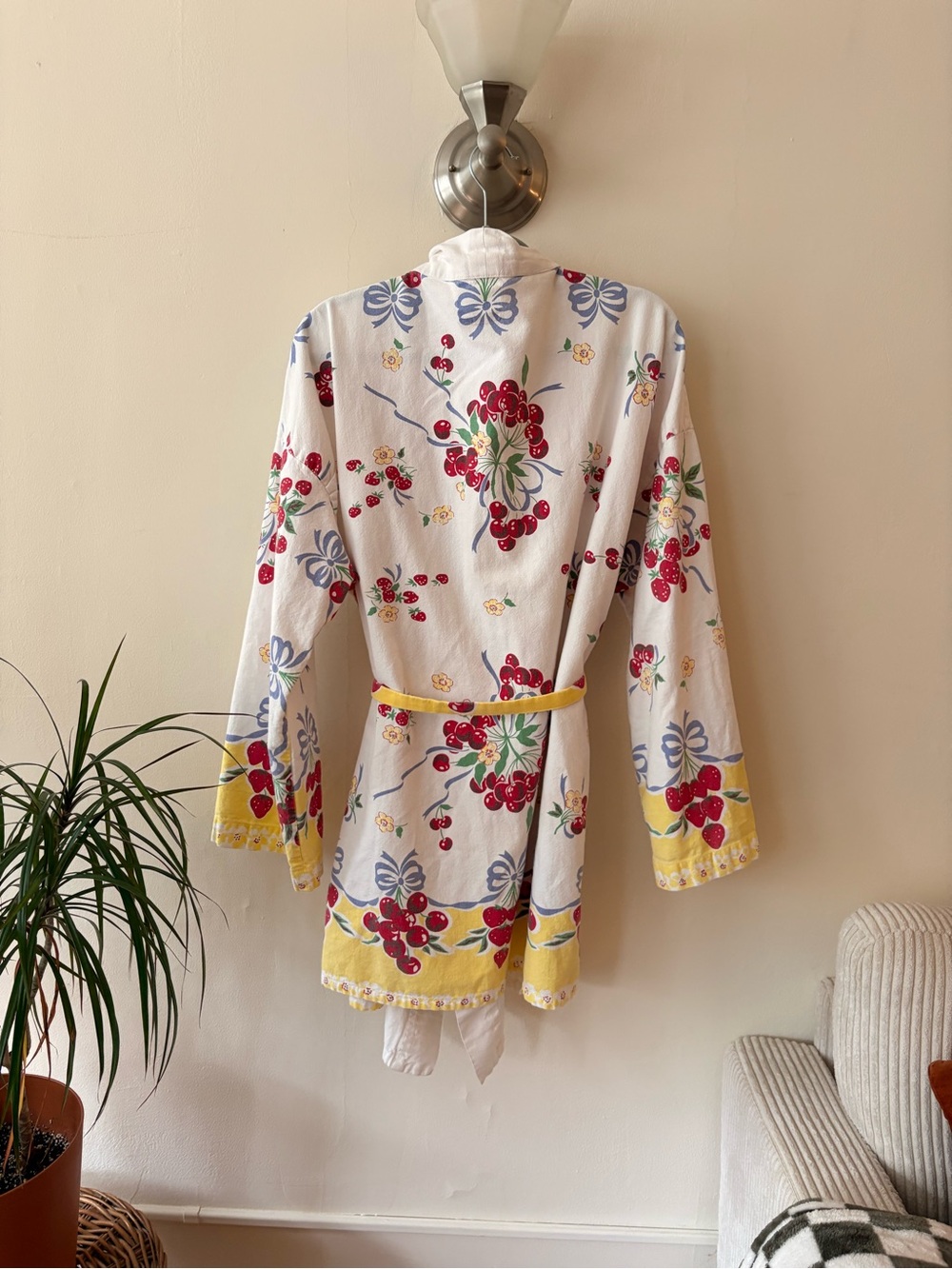 Vintage Linen Table Cloth Cotton Robe - Upcycled vintage linen cherry robe - Picture 3 of 8
